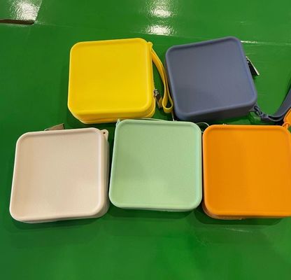Caixa de armazenamento de bolsas cosméticas de silicone 100% de qualidade alimentar para acessórios de maquiagem