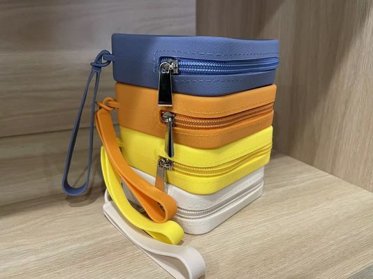 Caixa de armazenamento de bolsas cosméticas de silicone 100% de qualidade alimentar para acessórios de maquiagem