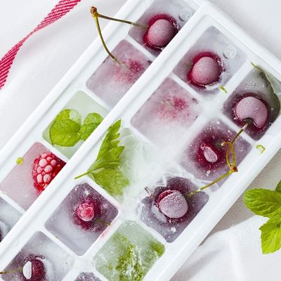 Caixas de gelo flexíveis e sustentáveis para o seu congelador