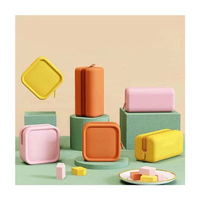 Saco cosmético de silicone com logotipo personalizado para joalharia e organização cosmética em movimento