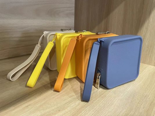 Caixa de Armazenamento de jóias personalizada Bolsa de maquiagem de silicone 100% de qualidade alimentar para bolsas de meninas
