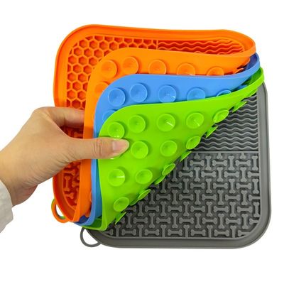 Pet Slow Feeder Silicone Lick Mat para gatos e cães Eco-friendly Custom Pet Bowl