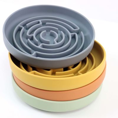 Logotipo personalizado Pet Bowls Feeders Labirinto redondo silicone Slow Feeder com estofado de sucção